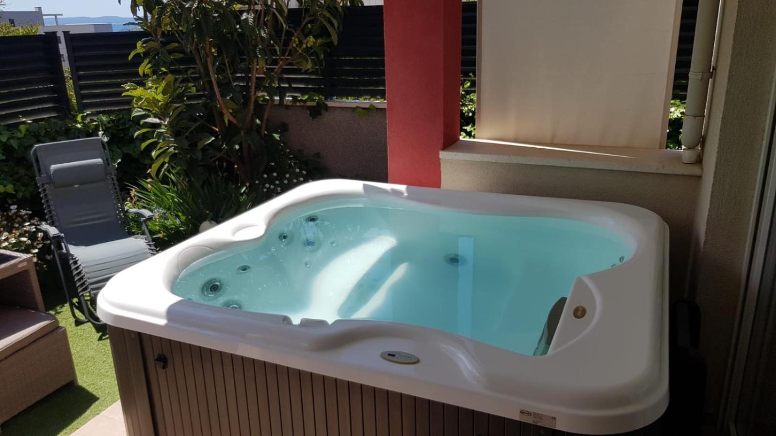 Salvia Apartment With Private Jacuzzi Split Eksteriør bilde