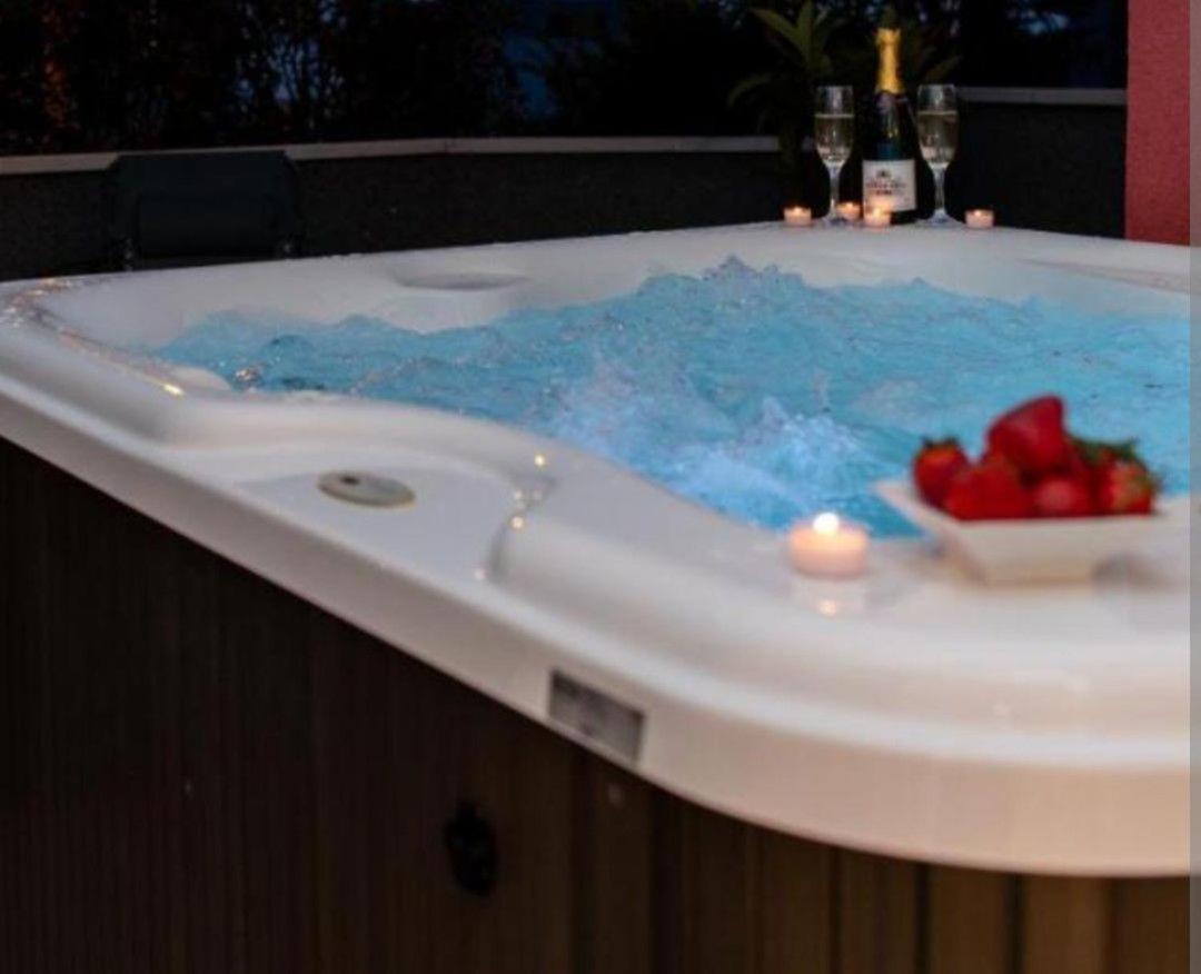 Salvia Apartment With Private Jacuzzi Split Eksteriør bilde